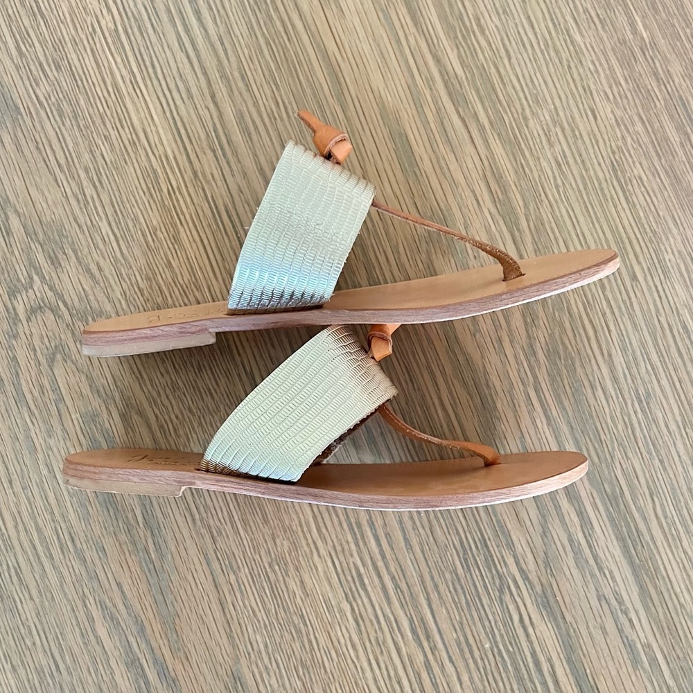 Joie A La Plage Nice Metallic Embossed Leather Thong Sandals Flats Flip Flop - Picture 7 of 13